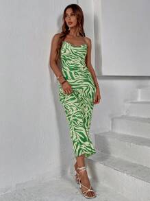 SHEIN VCAY 滿版印花吊帶連衣裙 - 綠色 - 查看 5