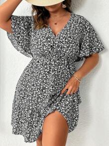 SHEIN Holidaya 大碼碎花蝴蝶袖連衣裙 - 黑色 - 查看 1