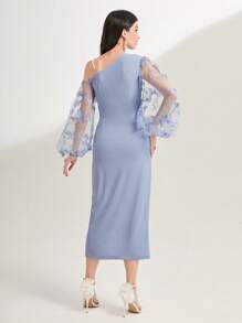Modelyn 不對稱領網紗拼接燈籠袖褶邊下擺開叉連衣裙 - 淺藍色 - 查看 3