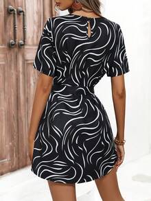 SHEIN LUNE Áo sơ mi nữ Thắt lưng Cao thấp Tất cả trên in Giải trí - Đen và trắng - Xem 2