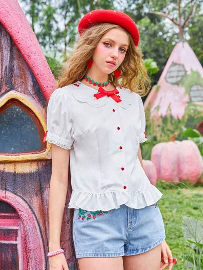 Kawaii Contrast Lace Ruffle Hem Shirt