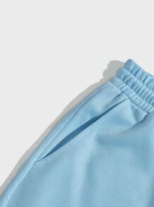 ROMWE MEN Street Life 男士骷髏頭和字母圖案腰部抽繩短褲 - 淺藍色 - 查看 4