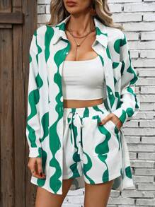 SHEIN Privé 滿版印花襯衫和腰部抽繩短褲 - 綠色 - 查看 1