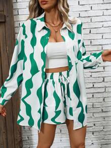 SHEIN Privé 滿版印花襯衫和腰部抽繩短褲 - 綠色 - 查看 5