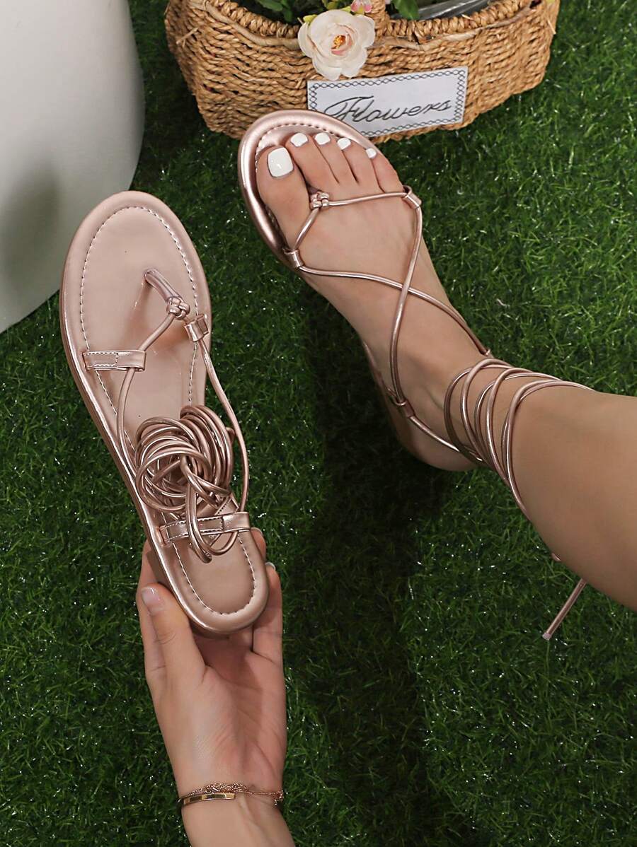 時尚T字帶涼鞋適用於女士金屬質感打結細節腿部繫帶設計平底涼鞋