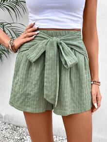 SHEIN Frenchy Shorts con cordón delantero unicolor - Verde militar - Ver 5