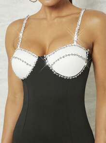 Hauture Váy xẻ đùi đính đá tương phản - màu đen - Xem 3