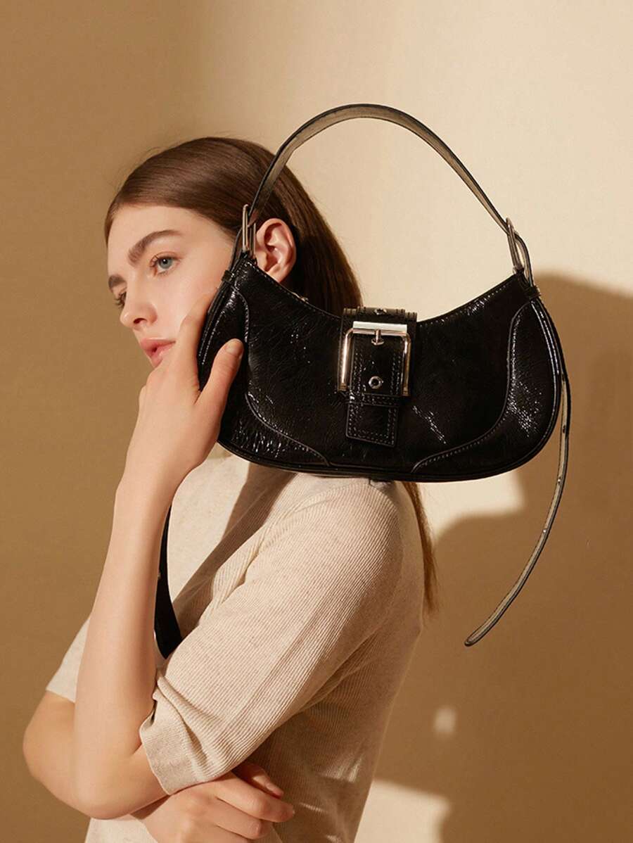 黑色紋理質感流浪包復古搭扣裝飾拉鍊PU皮革 - 黑色 - 查看 1