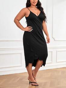 SHEIN Unity Plus Scallop Trim Asymmetrical Hem Cami Dress - Black - View 4