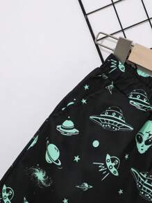 SHEIN Quần short dệt theo chủ đề ngoài hành tinh và không gian cho bé trai in hình quần short dệt giản dị và linh hoạt cho mùa hè - Nhiều màu - Xem 6