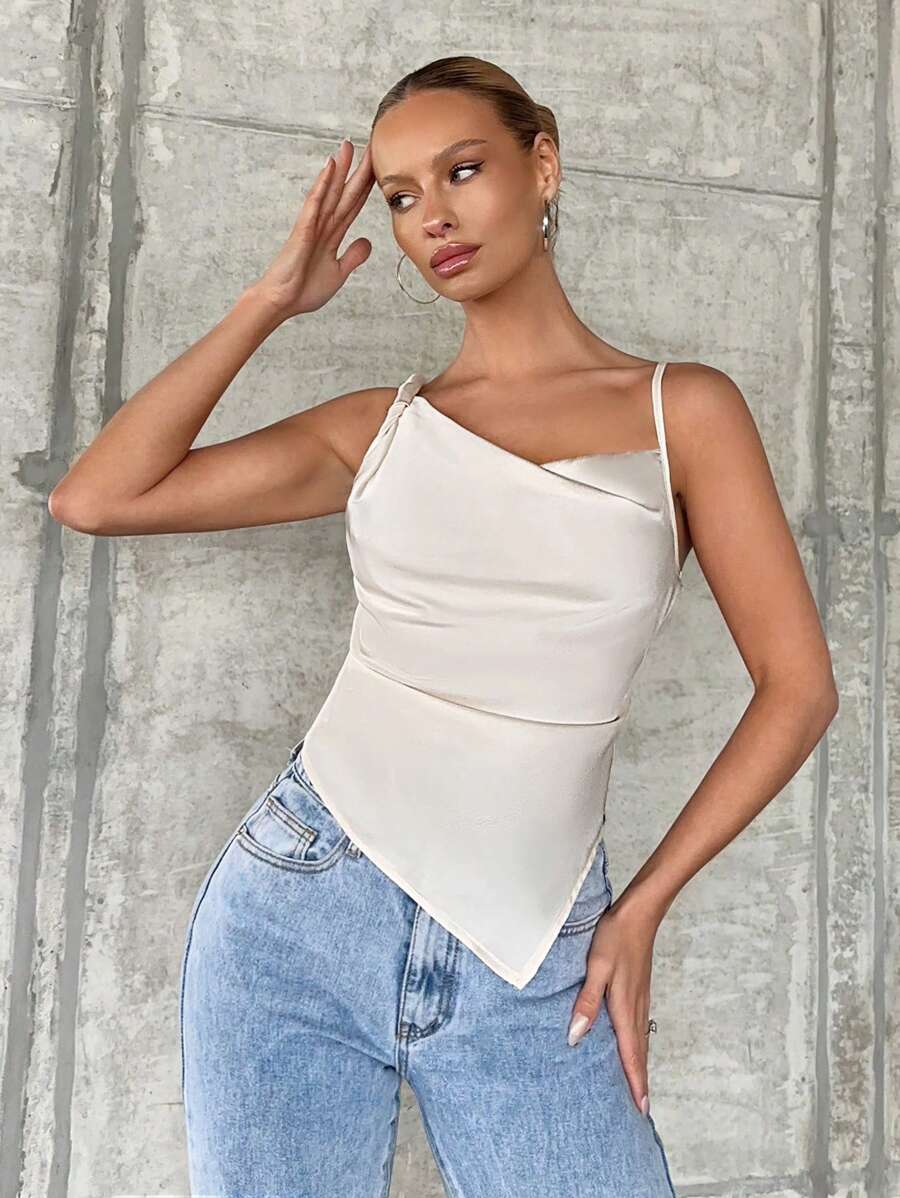 Chiquease Solid Asymmetrical Hem Top