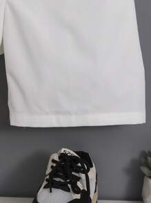 SHEIN Bermuda Sólida com Elástico Traseiro e Botão Decorativo Frontal para Menino Tween, Verão