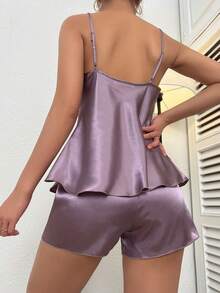 Conjunto de pijama con encaje en contraste de satén