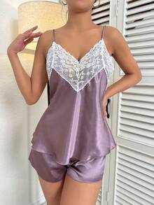 Conjunto de pijama con encaje en contraste de satén