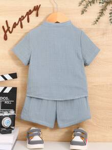 SHEIN Leap Crew Đứa bé trai Vá lại Túi Áo sơ mi Và Quần short Giải trí Đơn giản Bộ đồ Cho mùa hè - Màu xanh bụi bặm - Xem 2