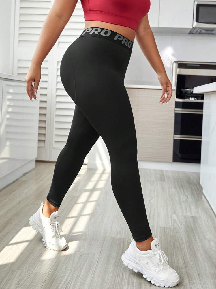 Easithlete Legging Esportiva de Cintura Larga com Estampa de Letra para Mulheres Plus Size, Calça de Ioga - Preto - Visão 2