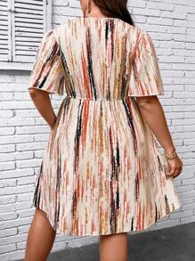 SHEIN LUNE Đầm Plus Size Tất cả trên in Giải trí - Nhiều màu - Xem 2