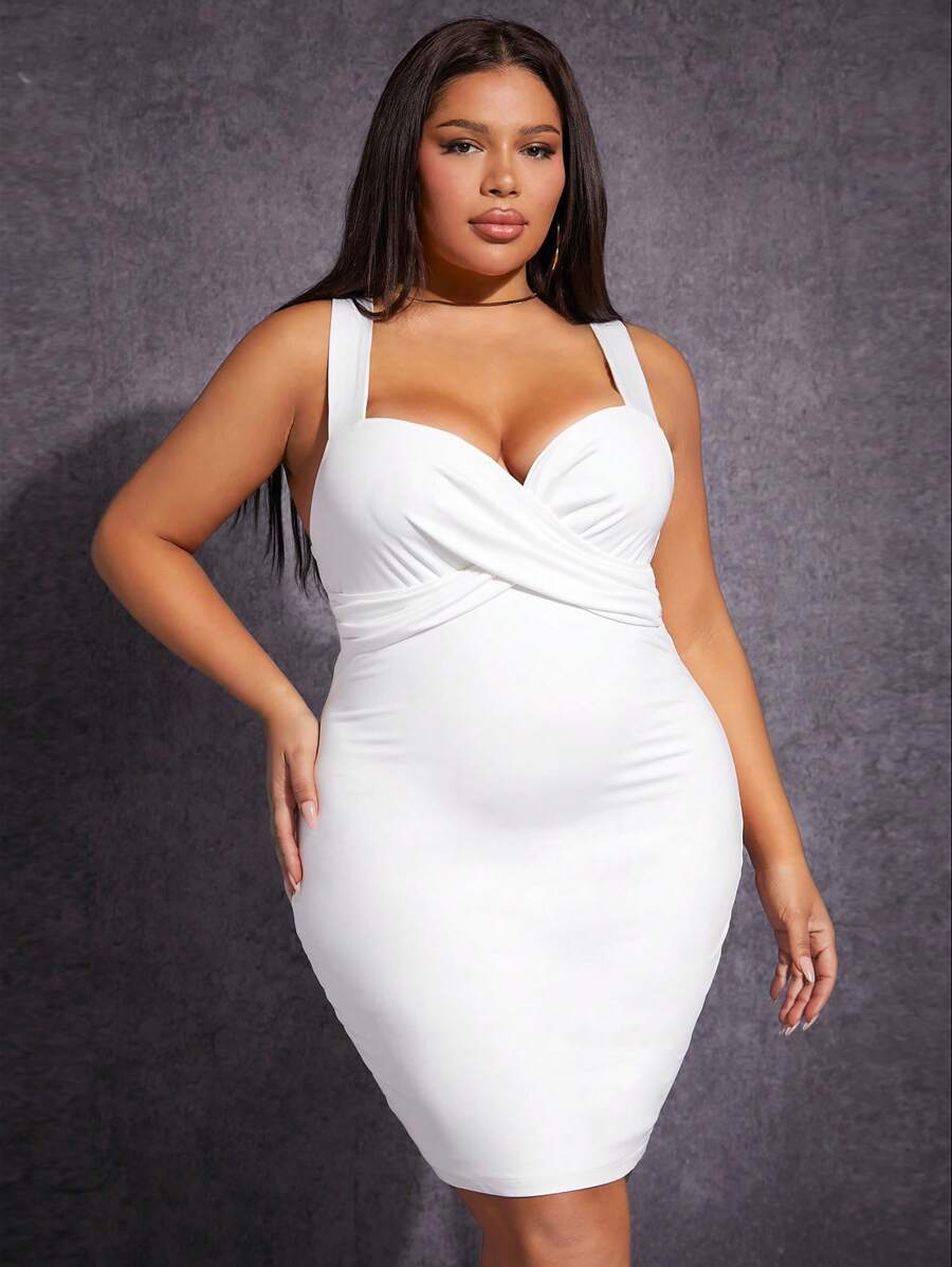 SHEIN SXY 大碼素色前交叉吊帶緊身連衣裙 - 白色 - 查看 1