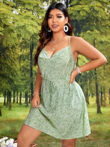 SHEIN VCAY Talla grande Vestido de tirantes floral escote drapeado con cinturón - Verde - Ver 3