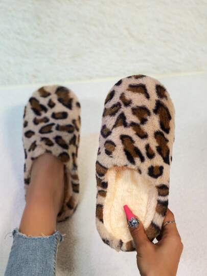 Pantofole da uomo di moda per l'autunno/inverno, colore marrone, pantofole da camera in pelliccia con motivo leopardato