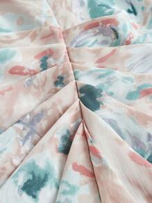 SHEIN MOD Vestido con estampado floral fruncido de muslo con abertura