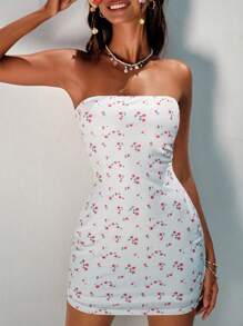 Soleia Ditsy Floral Print Tube Bodycon Dress - White - View 5