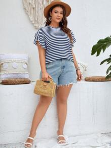 SHEIN LUNE 夏季加大条纹印花蝴蝶袖 T 恤 - 藍白色 - 查看 3