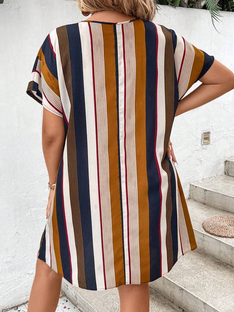 Plus Size Women Striped V-Neck Batwing Short Sleeve Casual Loose Straight Dress