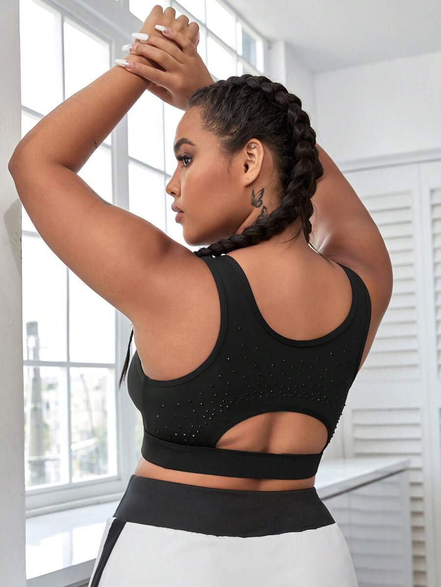 Plus Cut Out Back Sports Bra - Black - View 1