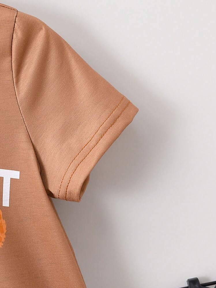 SHEIN Tee-shirt et short avec graphiques d'un jeune garçon ours et lettres - Tabac - Voir 4