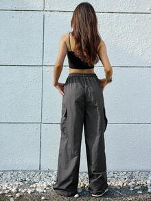 腰部抽繩翻蓋口袋工裝褲