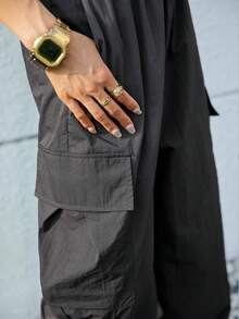 腰部抽繩翻蓋口袋工裝褲