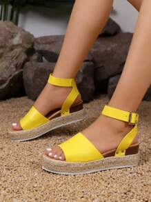 Phụ nữ có khóa trang trí Dép quai ngang mắt cá chân đế bằng Espadrille, Dép màu vàng cho kỳ nghỉ - Màu vàng - Xem 2