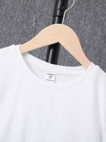 SHEIN 男童運動套裝功能性潮流背心和幹練迷彩印花短褲和清爽素色針織T恤3件套休閒夏裝