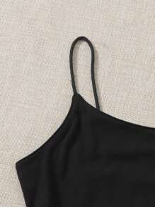 SHEIN EZwear 2入組吊帶短上衣 - 黑與白 - 查看 4