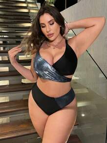 SHEIN Swim Curve Conjunto de bikini con estampado de cocodrilo y diseño cruzado para tallas grandes, ideal para playa en verano - Negro - Ver 1