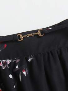 SHEIN Clasi Plus Floral Print Flare Skirt - Black - View 4