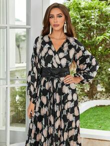 Allover Floral Print Lantern Sleeve Belted Dress - Black - View 6