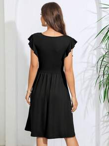 荷葉邊前紐扣洋裝 - 黑色 - 查看 2