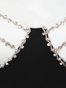 Hauture Váy xẻ đùi đính đá tương phản - màu đen - Xem 8
