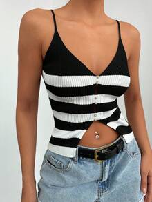 EURMUSE Striped Pattern Rhinestone Detail Cami Knit Top - Đen và trắng - Xem 2