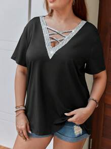 SHEIN LUNE Camiseta con lentejuela en contraste con tira cruzada delantera - Negro - Ver 1