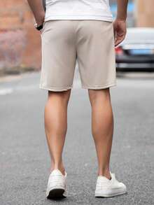 Manfinity Homme Hombres Shorts con slogan con parche de cintura con cordón - Caqui - Ver 2