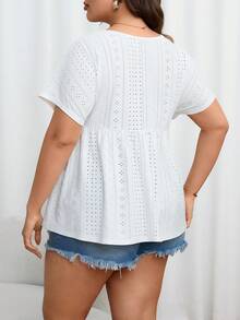 SHEIN Essnce 大碼網眼刺繡蝙蝠袖荷葉邊下擺網眼刺繡T恤 - 白色 - 查看 2