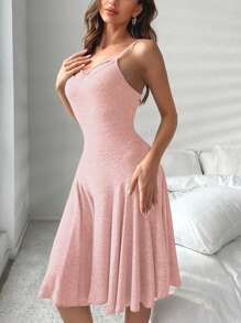 Vestido homewear unicolor con abertura delantera