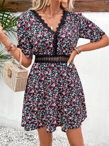 SHEIN Frenchy Ditsy Floral Print Guipure Lace Insert Tie Back Dress - Multicolor - View 4