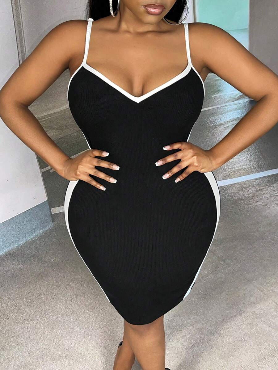 Slaydiva 大碼撞色滾邊吊帶緊身洋裝 - 黑色 - 查看 1