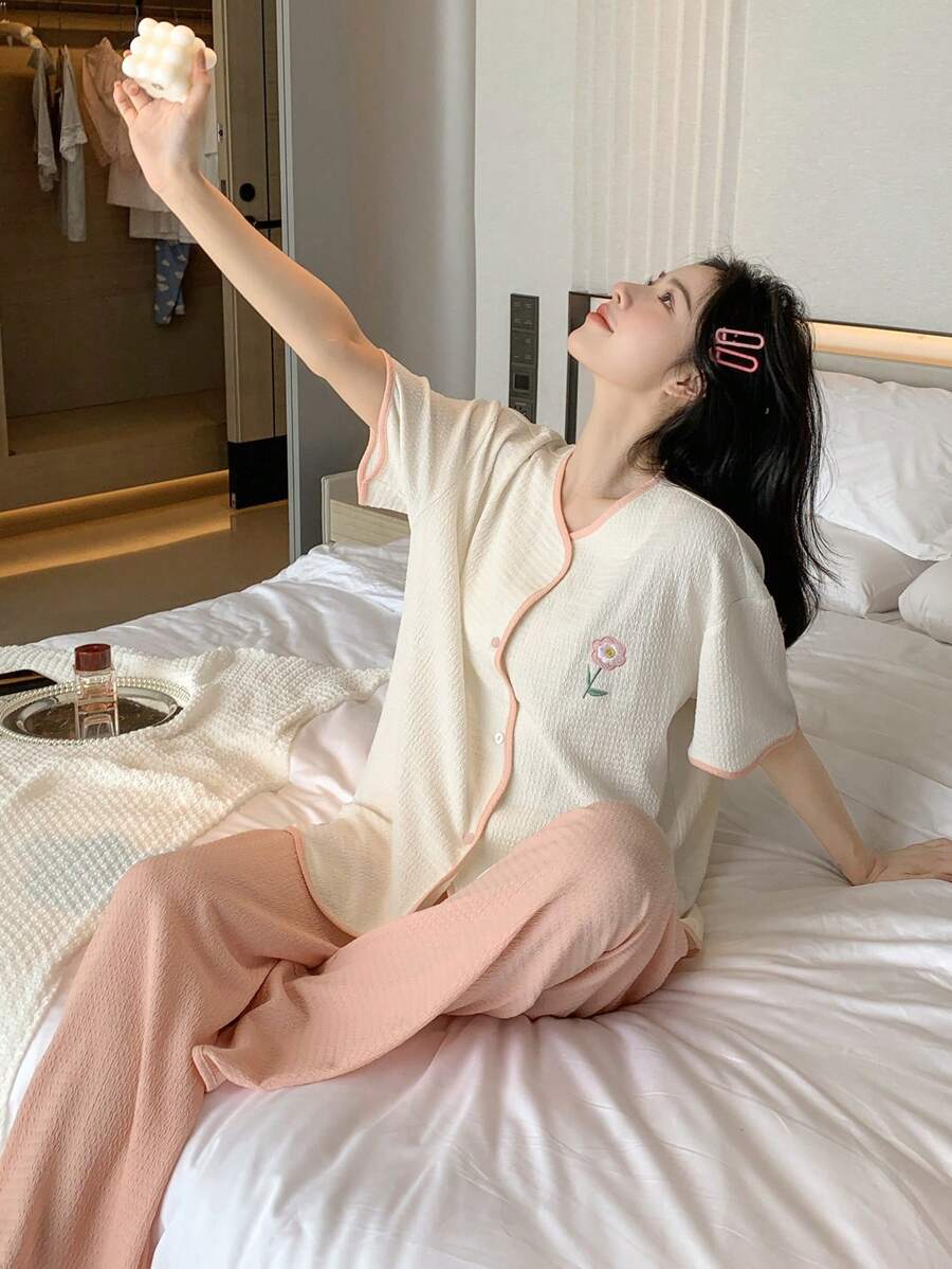 DAZY Bộ đồ ngủ Nữ Thêu Tương phản ràng buộc Hoa Đáng yêu - Hồng - Xem 1