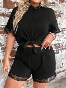 SHEIN LUNE Plus Contrast Lace Blouse & Shorts