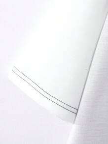 Manfinity EMRG Men Plus Crown & Letter Graphic Two Tone Tee & Drawstring Waist Shorts - Black and White - View 4